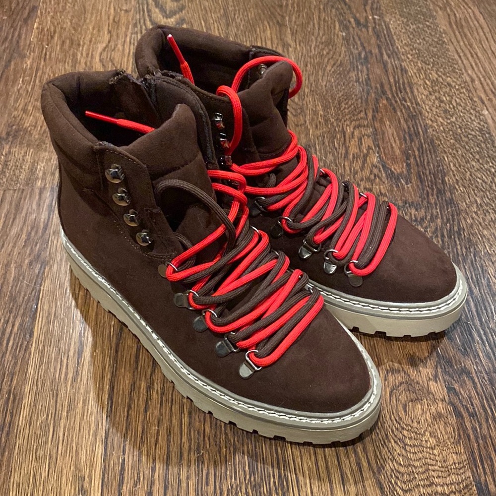 Madden Girl Women’s Tipperr Hiking Boot